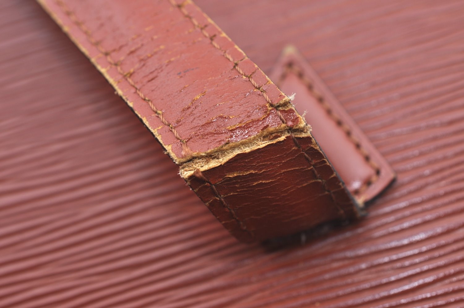 Authentic Louis Vuitton Epi Saint Jacques Hand Bag Brown M52273 LV 2665J