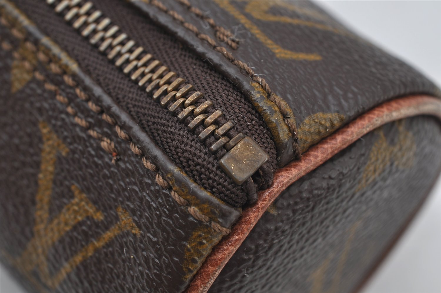 Auth Louis Vuitton Monogram Trousse Ronde Pouch M47626 Old Model Junk 2668J