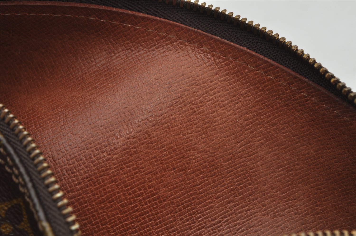 Auth Louis Vuitton Monogram Trousse Ronde Pouch M47626 Old Model Junk 2668J