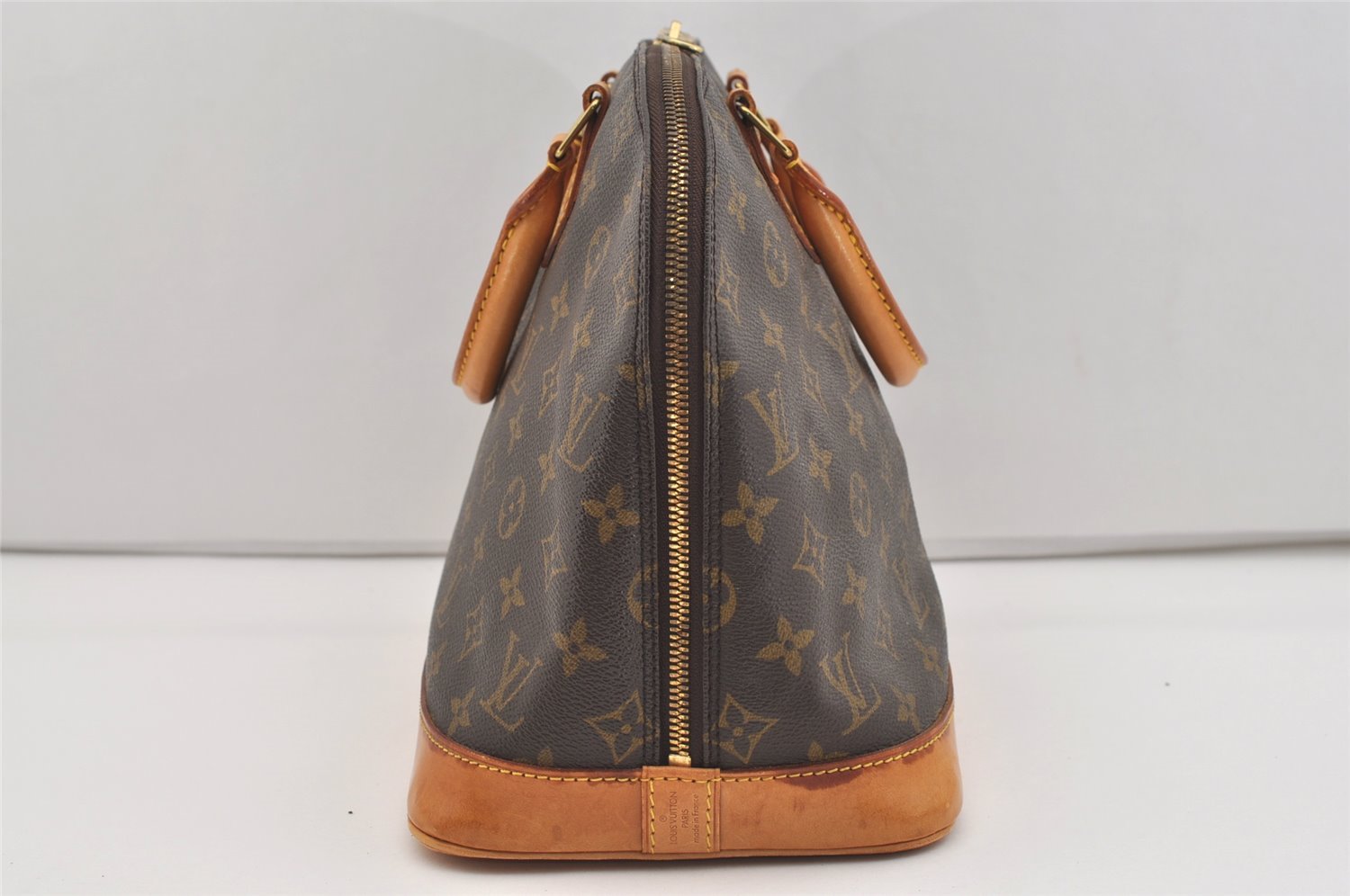 Authentic Louis Vuitton Monogram Alma Hand Bag Purse M51130 LV 2671J