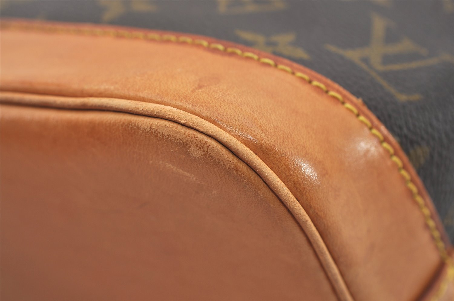 Authentic Louis Vuitton Monogram Alma Hand Bag Purse M51130 LV 2671J