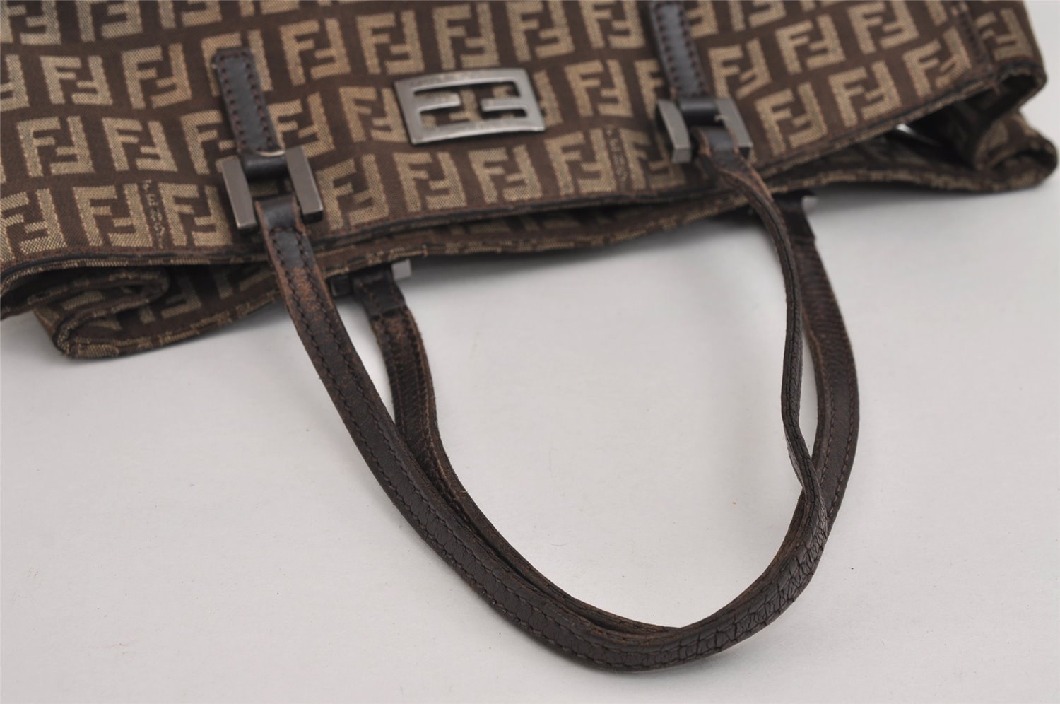 Authentic FENDI Zucchino Vintage Hand Bag Purse Canvas Leather Brown 2673J