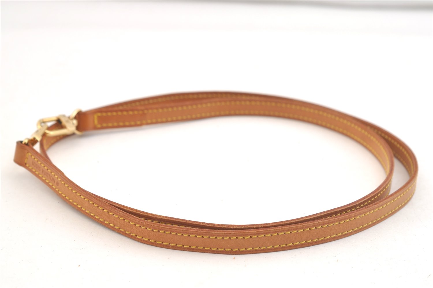 Authentic Louis Vuitton Leather Shoulder Strap Beige 47.2