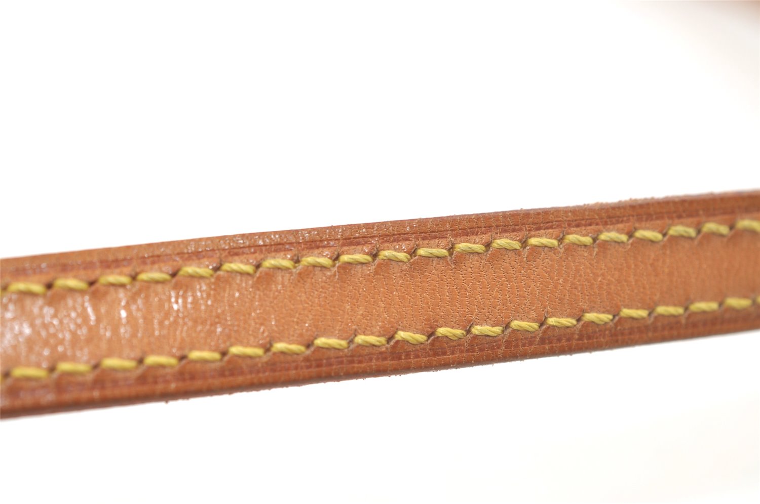 Authentic Louis Vuitton Leather Shoulder Strap Beige 47.2