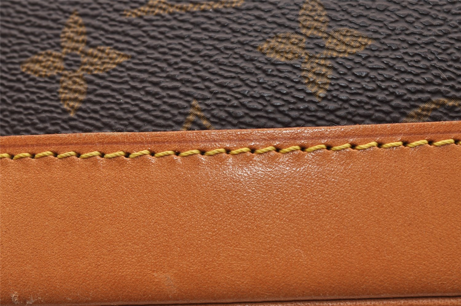 Authentic Louis Vuitton Monogram Alma Hand Bag Purse M51130 LV 2676I