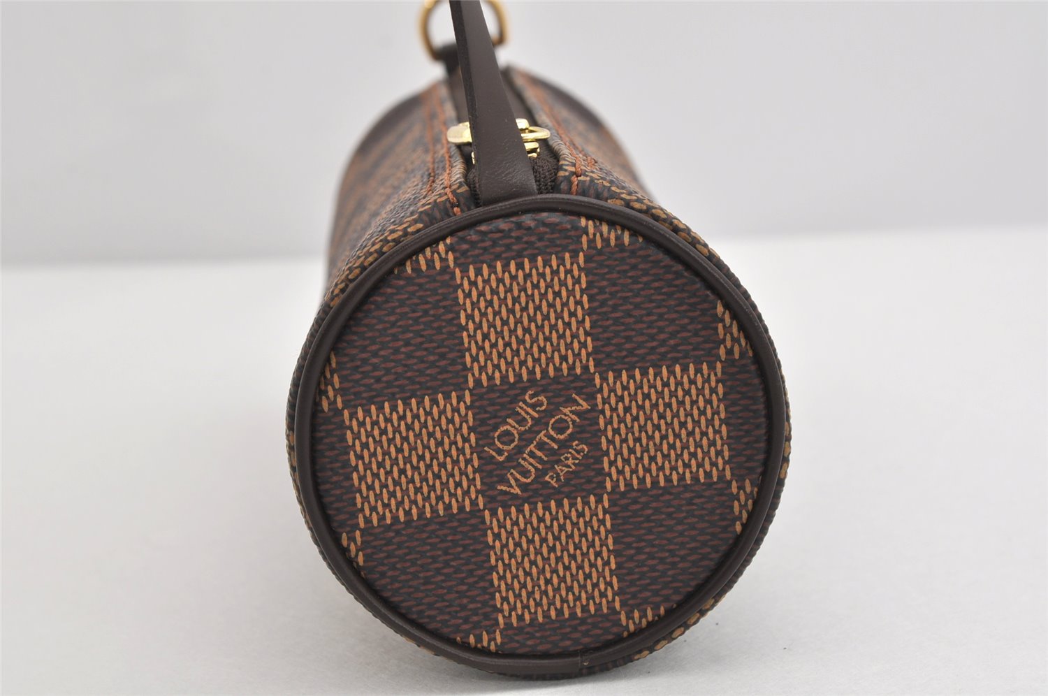 Authentic Louis Vuitton Damier Papillon Pouch Purse LV  2676K