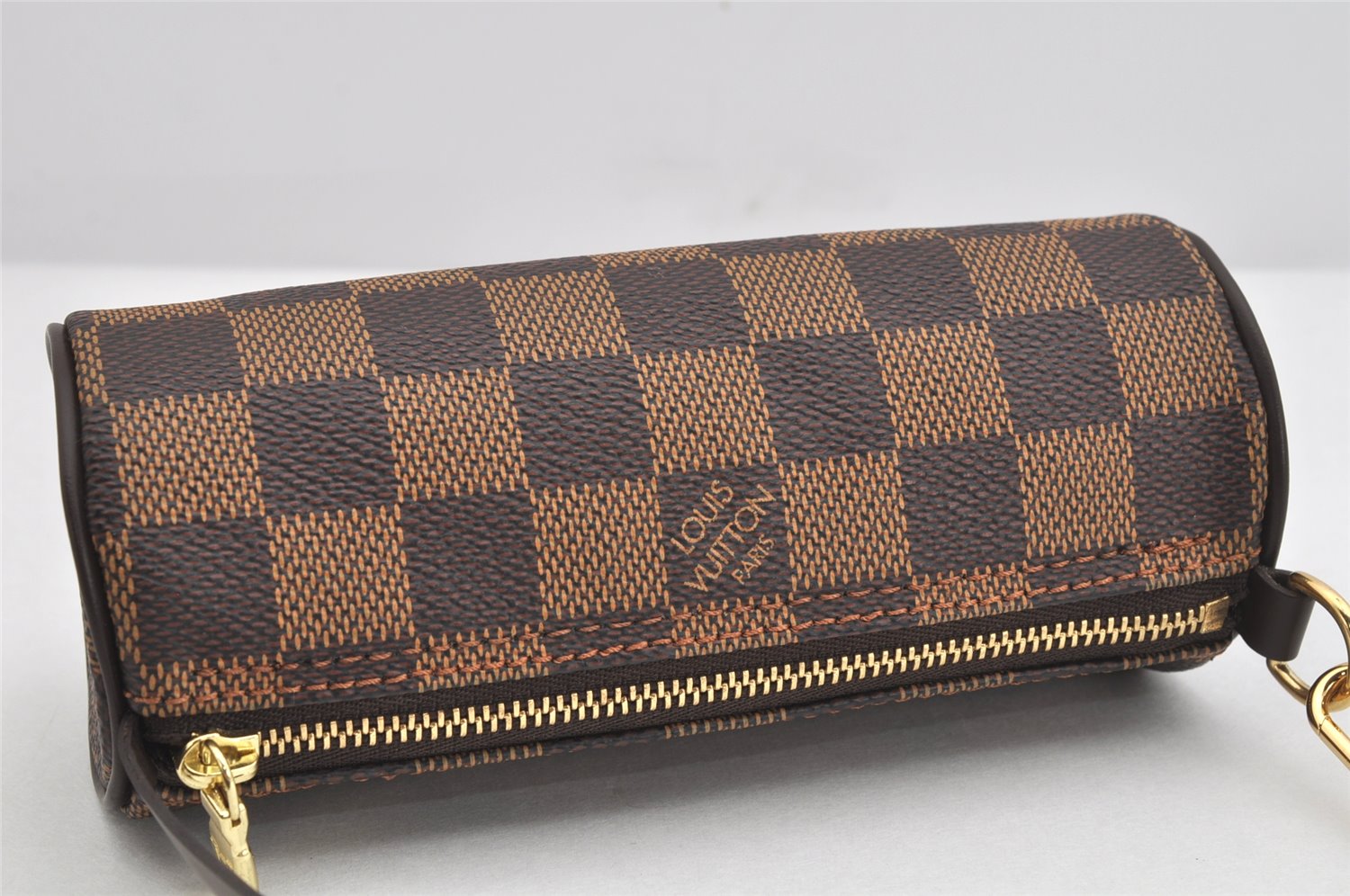 Authentic Louis Vuitton Damier Papillon Pouch Purse LV  2676K