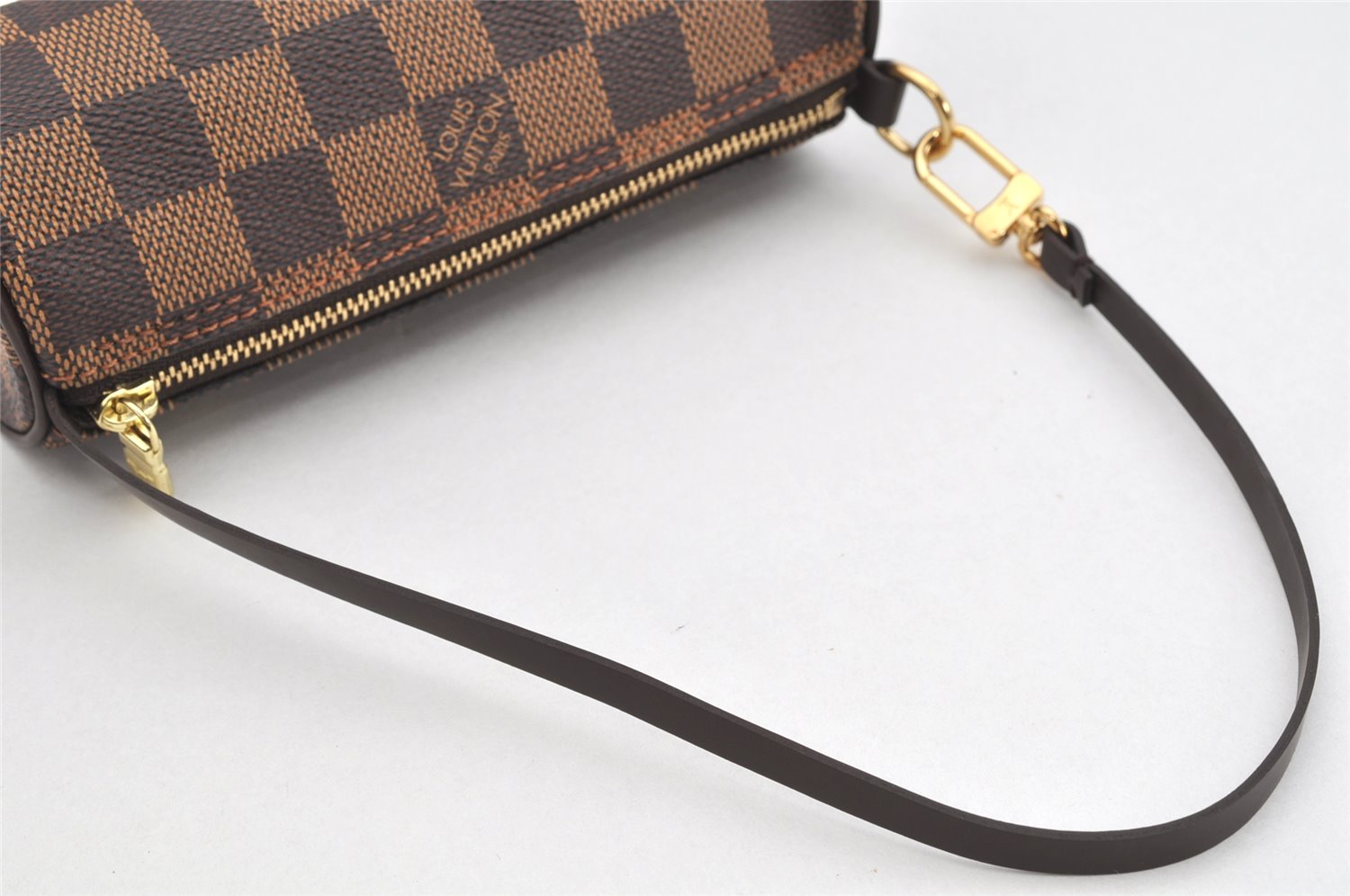 Authentic Louis Vuitton Damier Papillon Pouch Purse LV  2676K