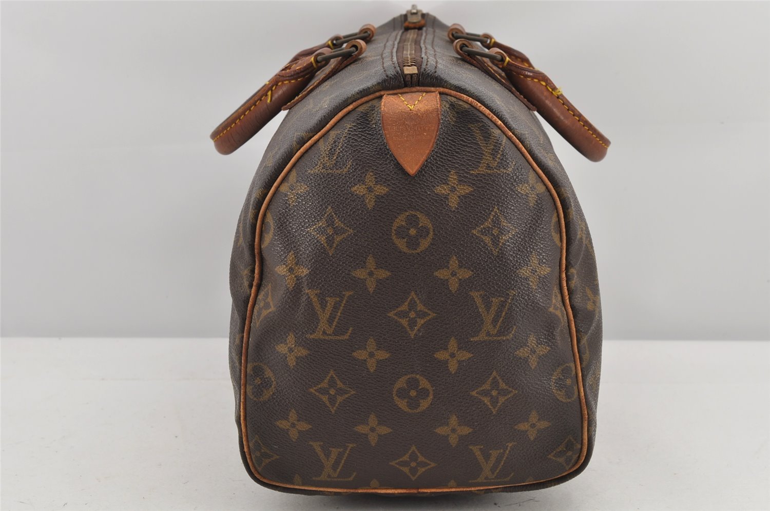 Authentic Louis Vuitton Monogram Speedy 30 Hand Boston Bag M41526 LV 2679K