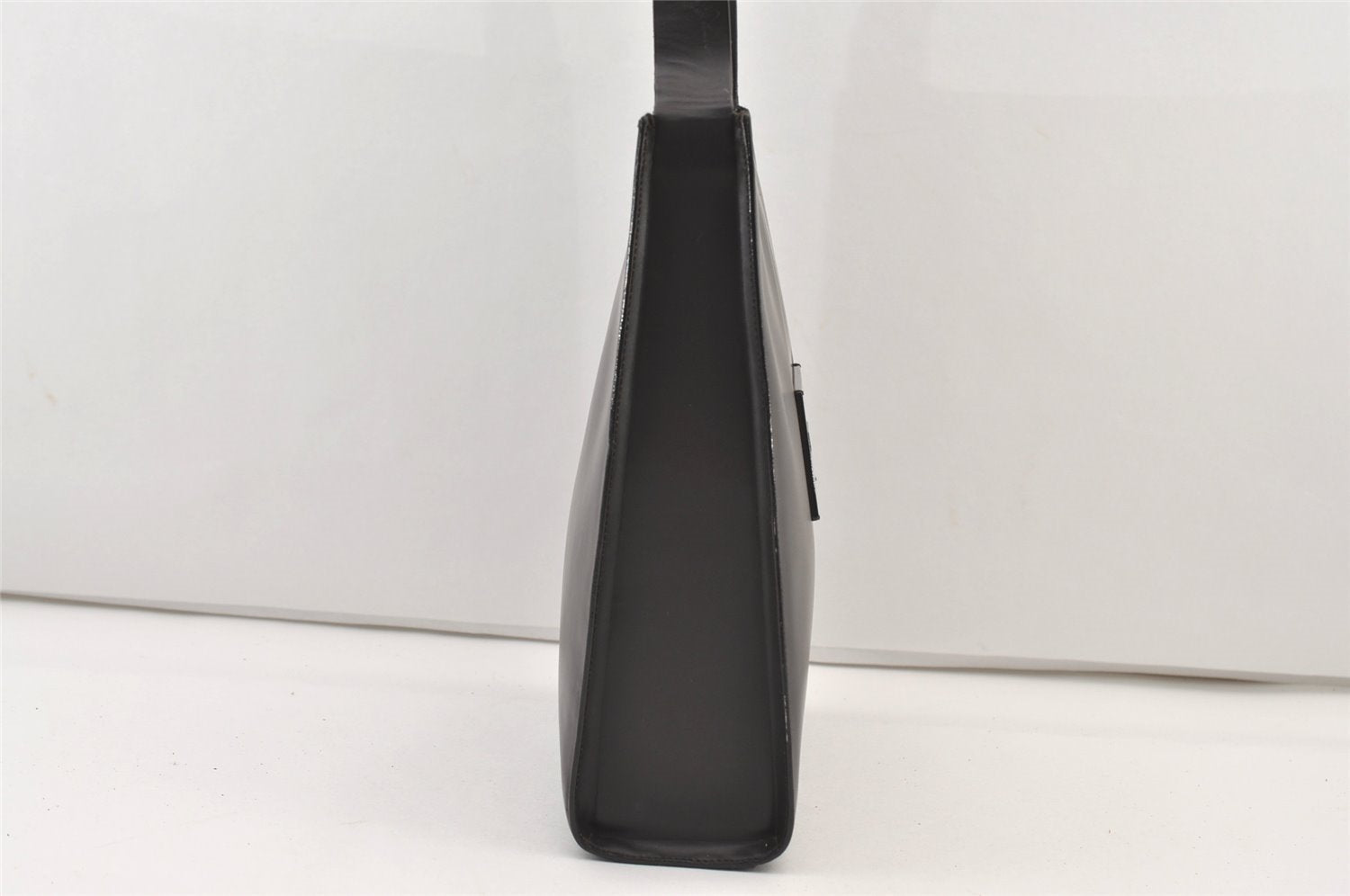 Authentic GUCCI Vintage Shoulder Hand Bag Purse Leather 0013066 Brown 2680J