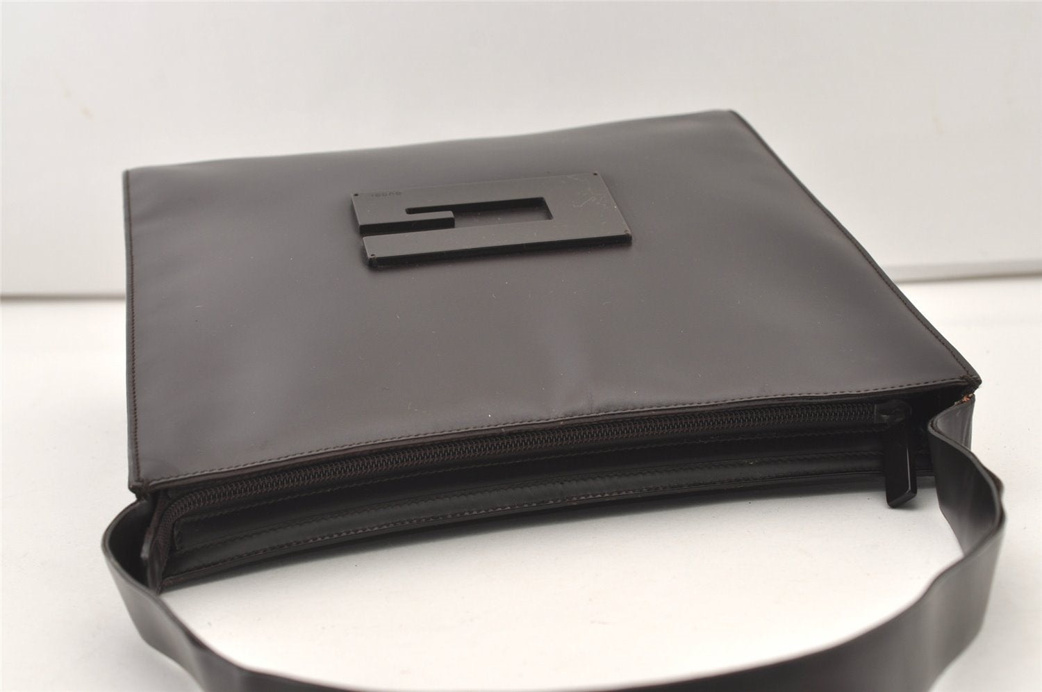 Authentic GUCCI Vintage Shoulder Hand Bag Purse Leather 0013066 Brown 2680J