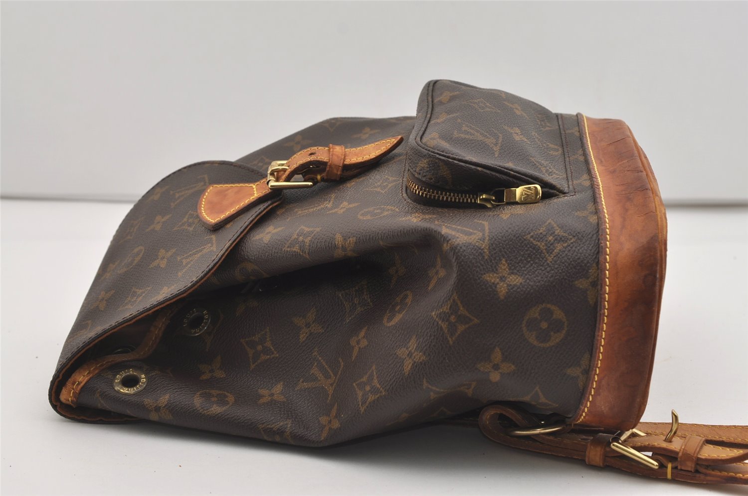 Authentic Louis Vuitton Monogram Montsouris MM Backpack M51136 LV 2687J