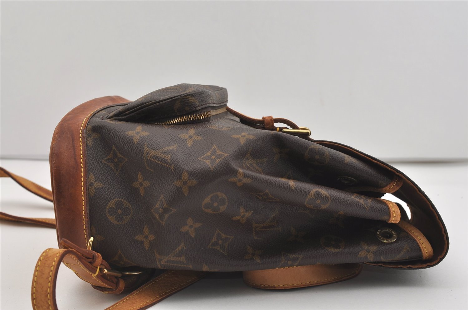 Authentic Louis Vuitton Monogram Montsouris MM Backpack M51136 LV 2687J