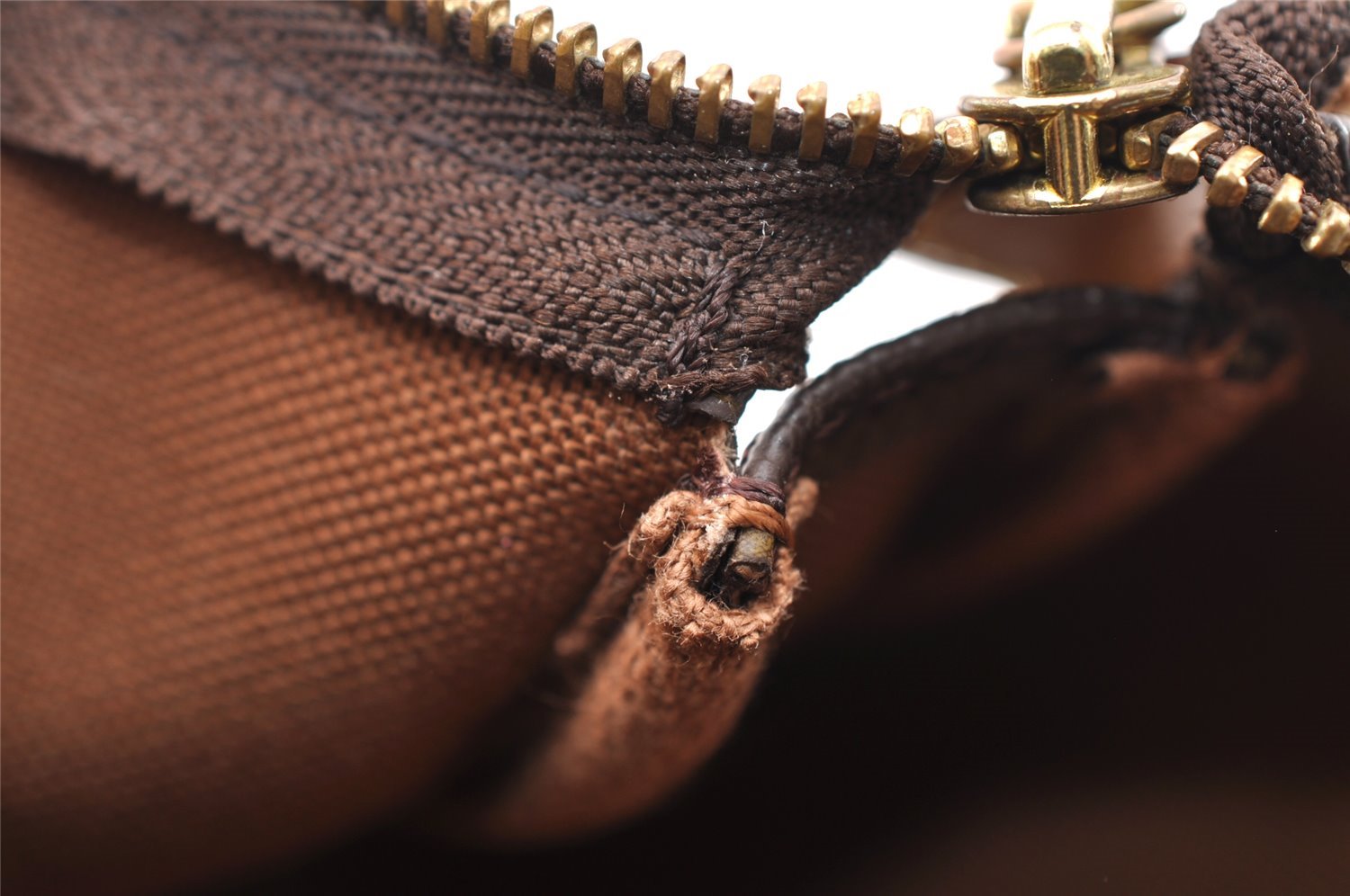 Authentic Louis Vuitton Monogram Pochette Accessoires Pouch M51980 LV 2694I