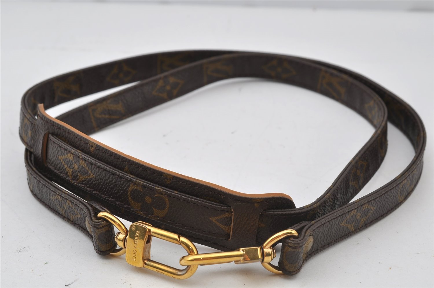 Authentic Louis Vuitton Monogram Shoulder Strap 46.9