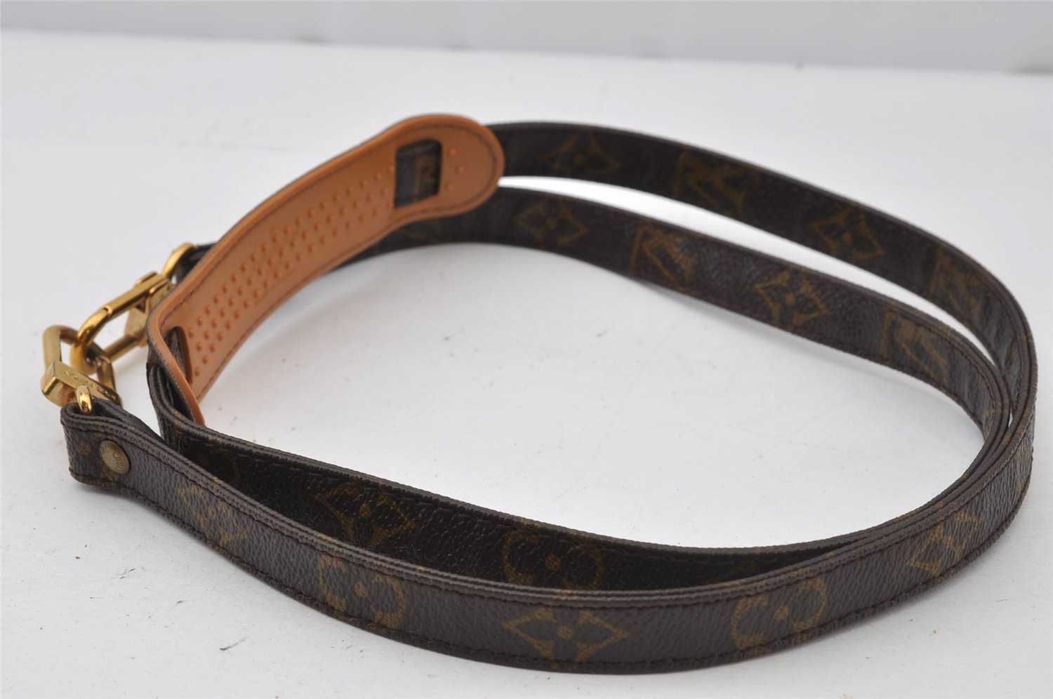 Authentic Louis Vuitton Monogram Shoulder Strap 46.9