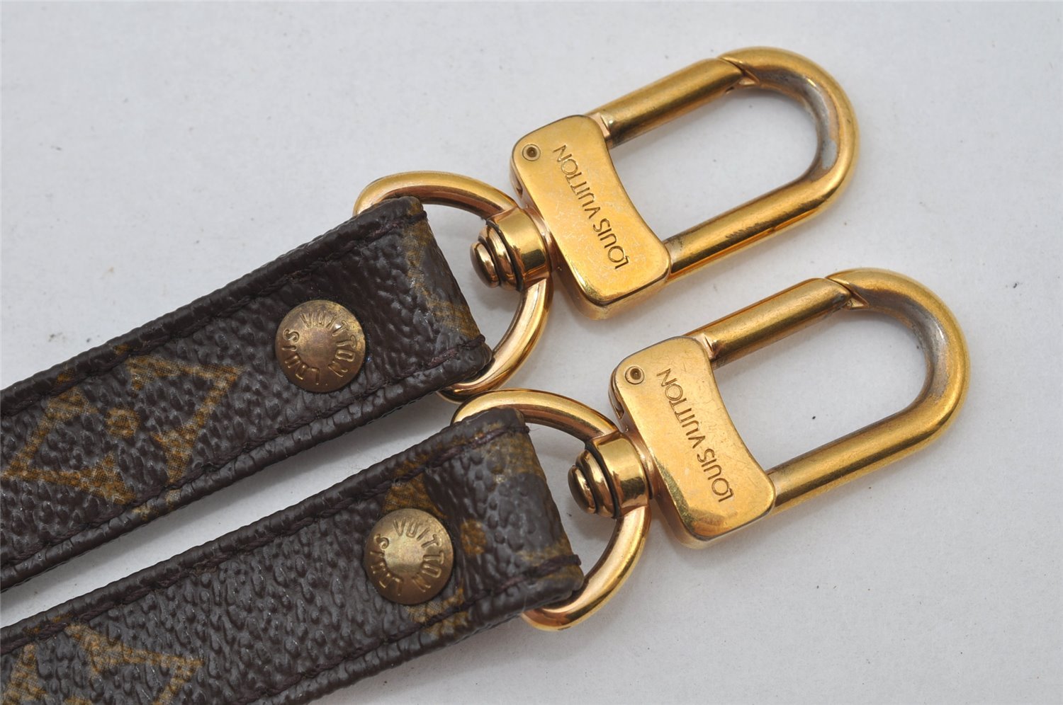 Authentic Louis Vuitton Monogram Shoulder Strap 46.9