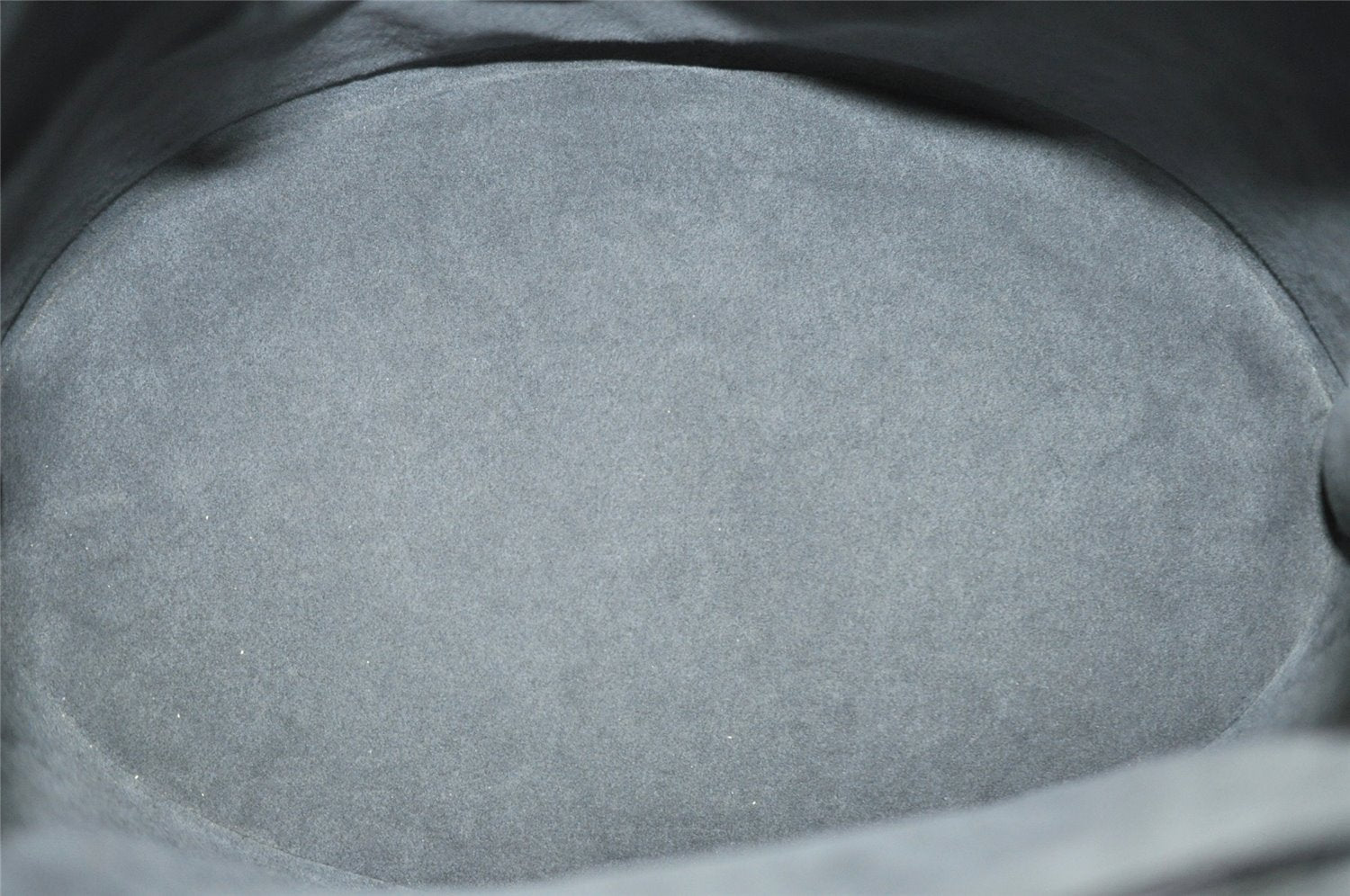 Authentic Louis Vuitton Epi Cluny Shoulder Bag Purse Black M52252 LV 2705I