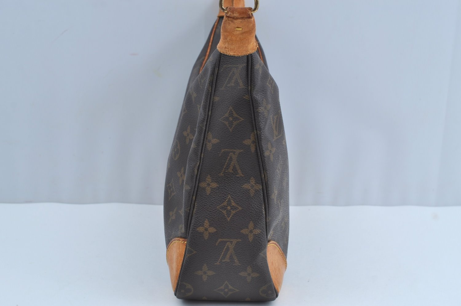 Authentic Louis Vuitton Monogram Boulogne 30 Shoulder Cross Bag M52165 LV 2706I