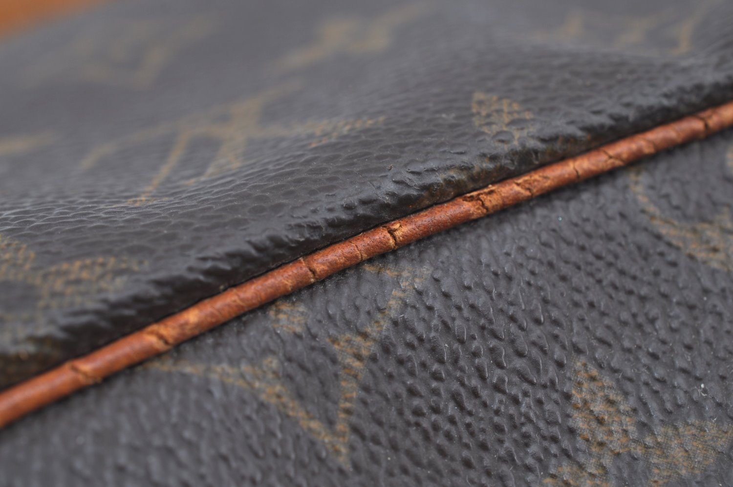 Authentic Louis Vuitton Monogram Boulogne 30 Shoulder Cross Bag M52165 LV 2706I