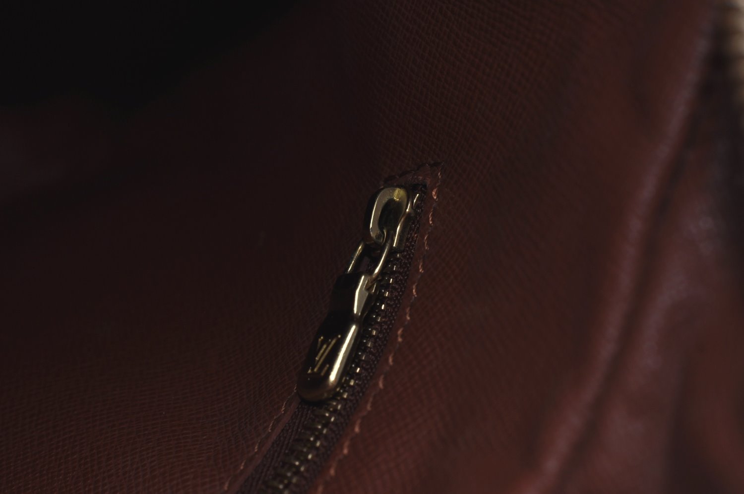 Authentic Louis Vuitton Monogram Boulogne 30 Shoulder Cross Bag M52165 LV 2706I