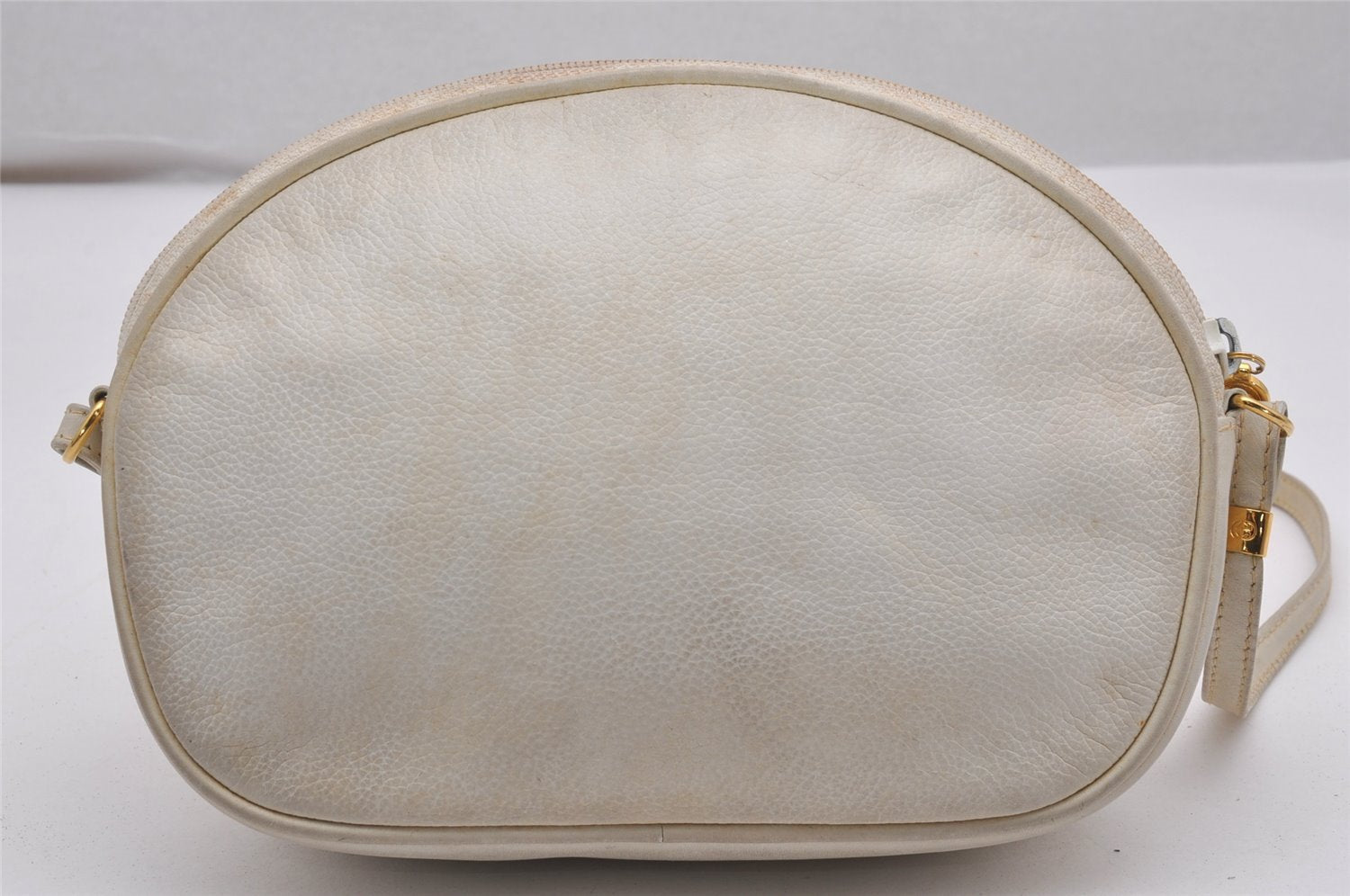Authentic GUCCI Vintage Shoulder Cross Body Bag Purse Leather White 2706J