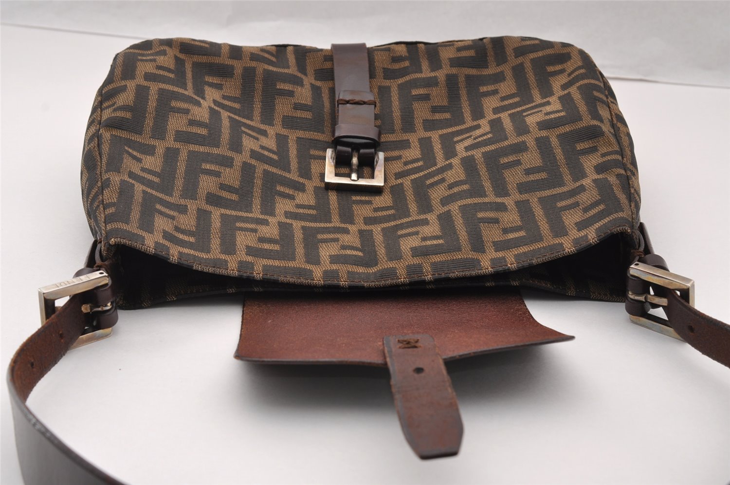 Authentic FENDI Zucca Vintage Shoulder Bag Purse Canvas Leather Brown 2709I