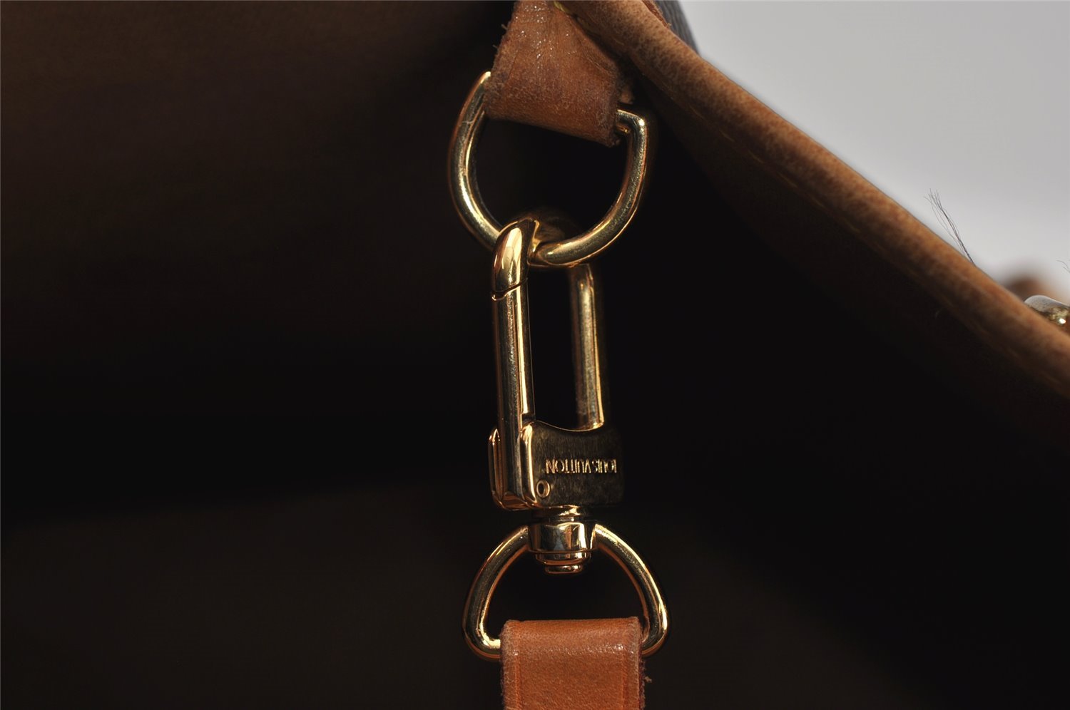 Authentic Louis Vuitton Monogram Batignolles Horizontal Tote Bag M51154 LV 2711I