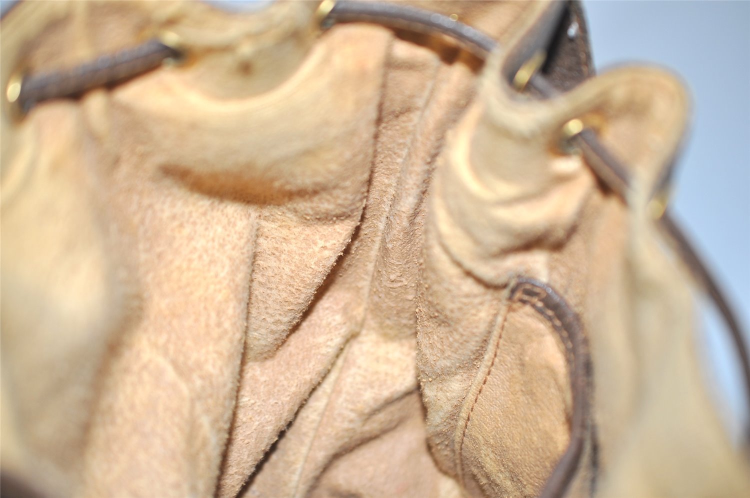 Authentic GUCCI Web Sherry Line Drawstring Bag GG PVC Leather Brown Junk 2712J