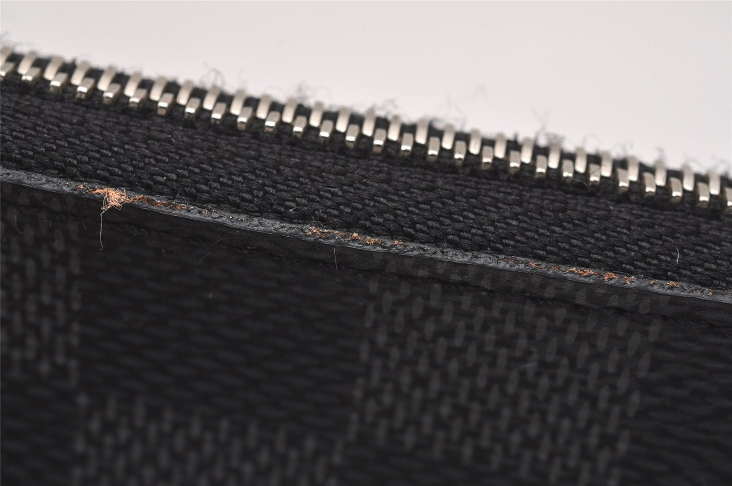 Authentic Louis Vuitton Damier Graphite Pochette Cles Coin Case N60155 Box 2722I