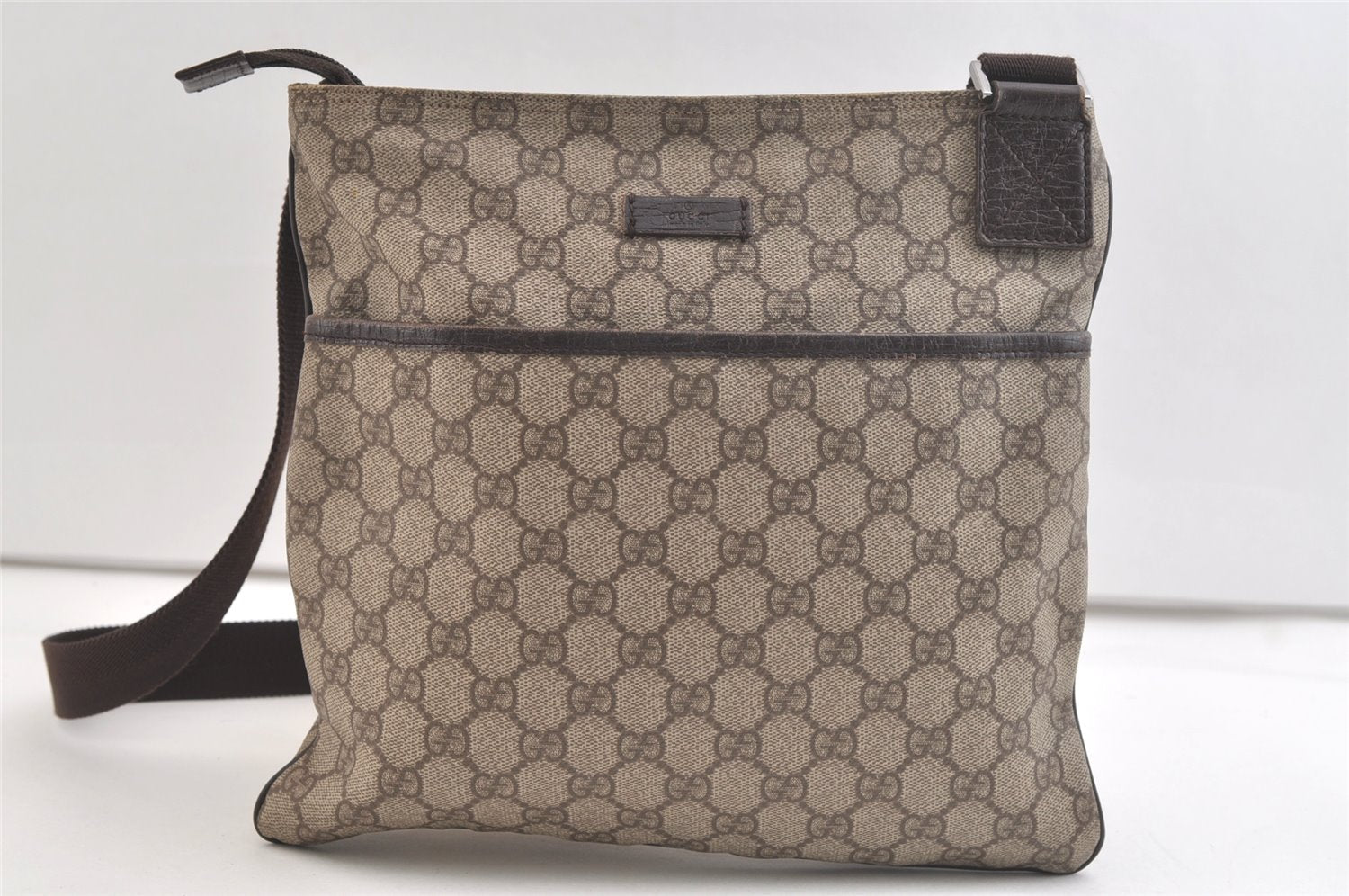 Authentic GUCCI Shoulder Cross Body Bag Purse GG PVC Leather 141626 Brown 2724K