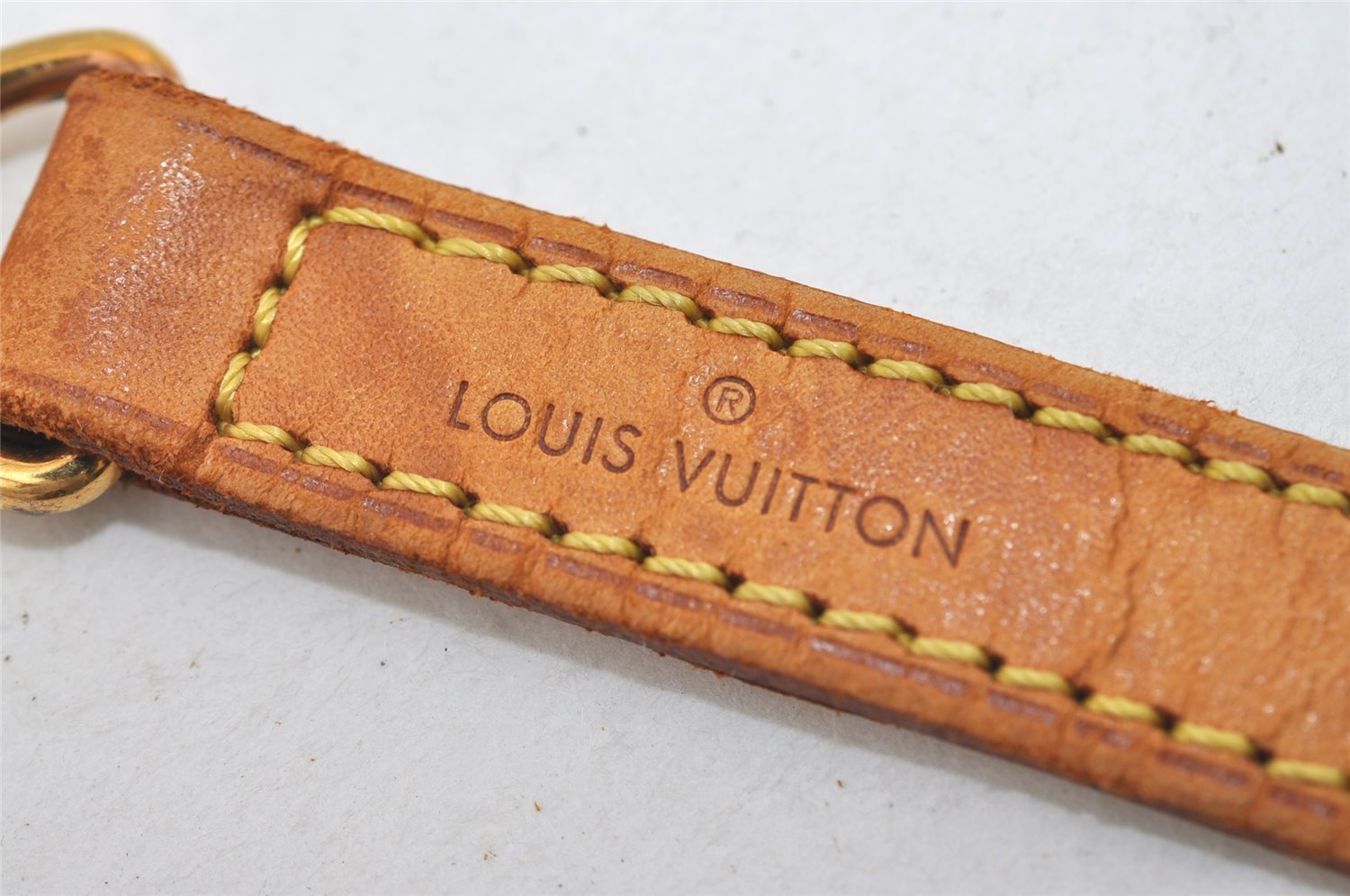 Authentic Louis Vuitton Leather Shoulder Strap Beige 39.8