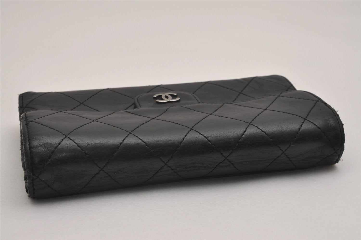 Authentic CHANEL Calf Skin Matelasse Long Wallet Purse CC Logo Black 2727J