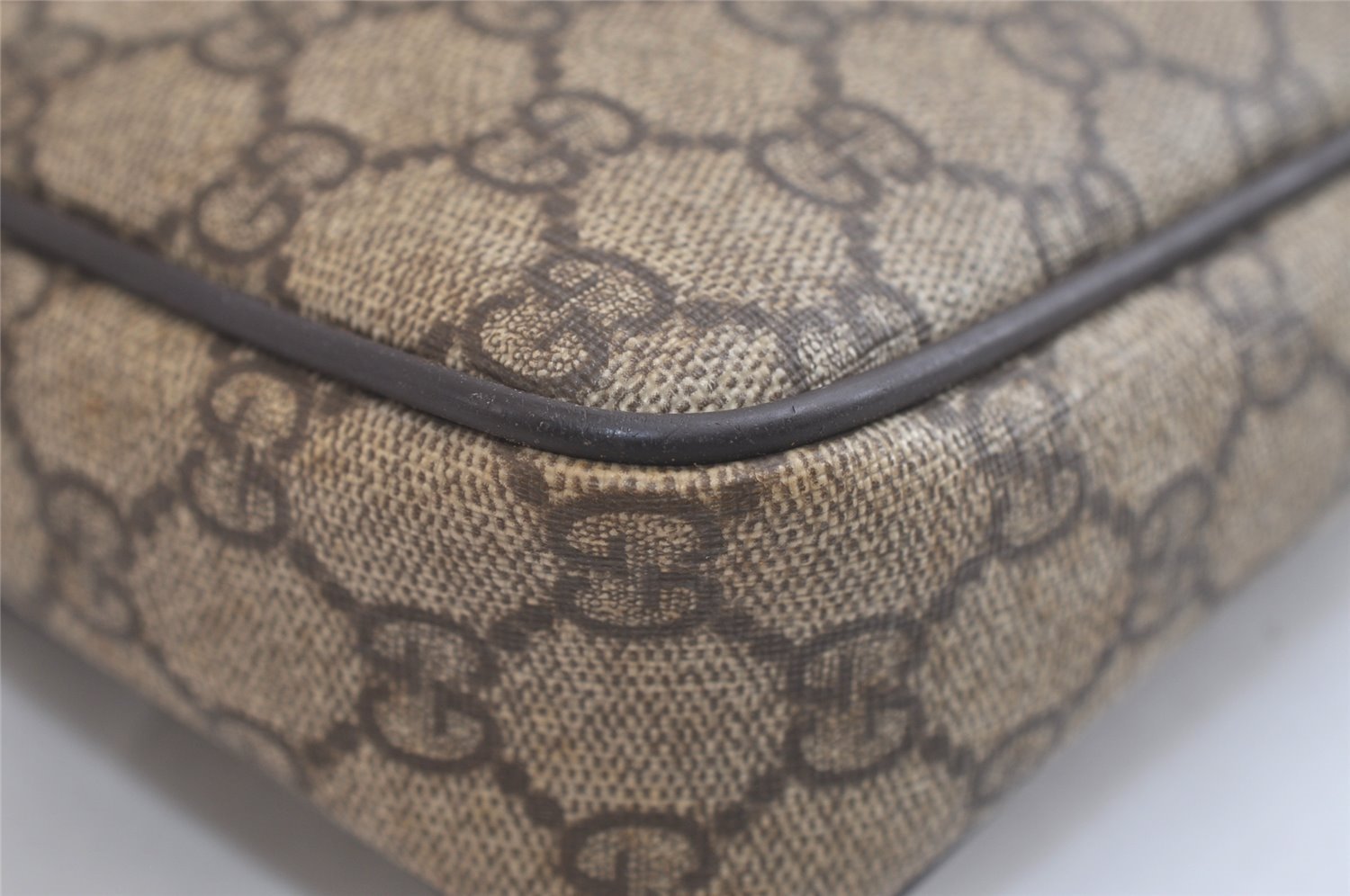 Authentic GUCCI Vintage Clutch Hand Bag Purse GG PVC Leather Brown 2728K