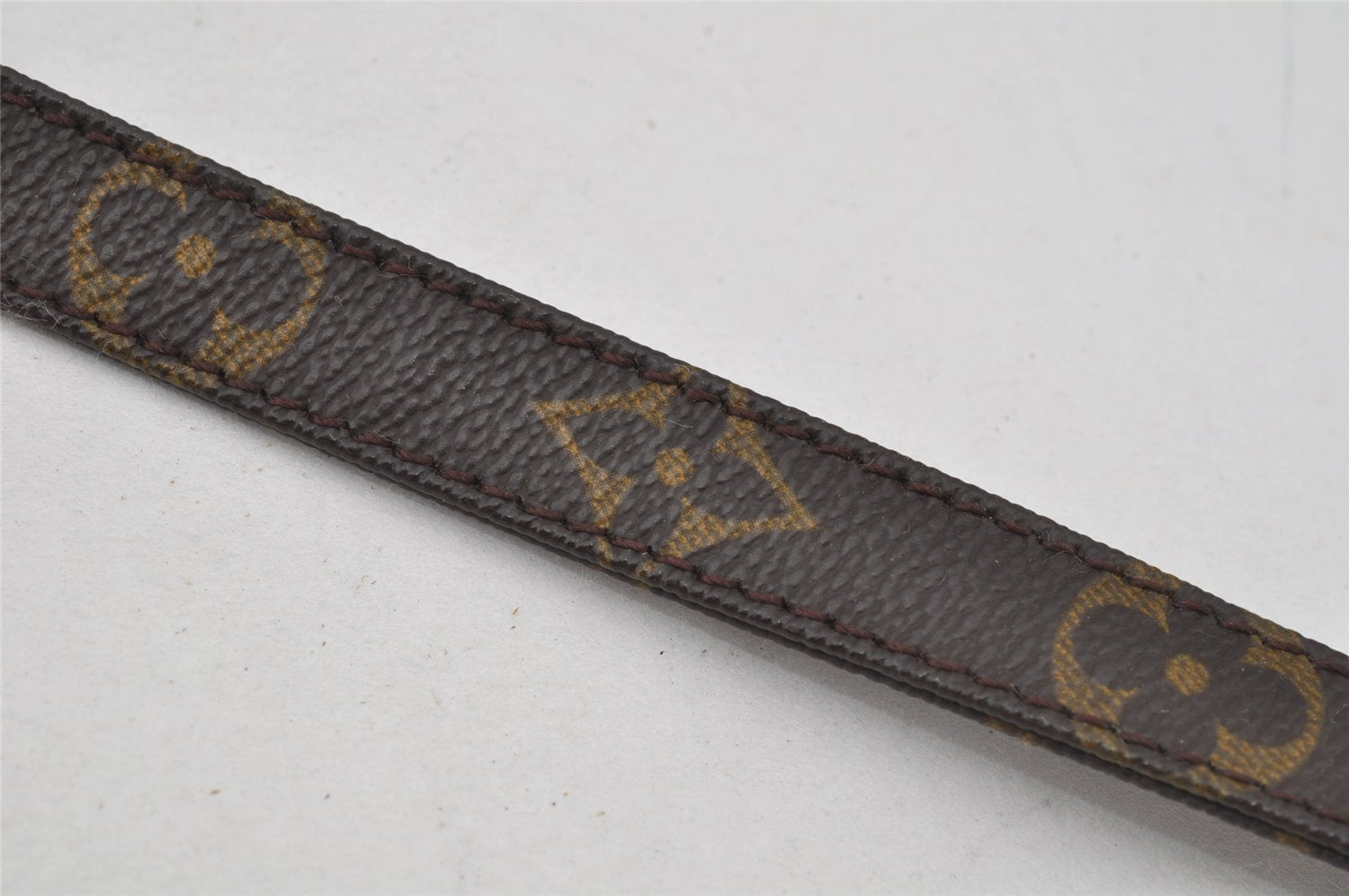 Authentic Louis Vuitton Monogram Shoulder Strap 31.1