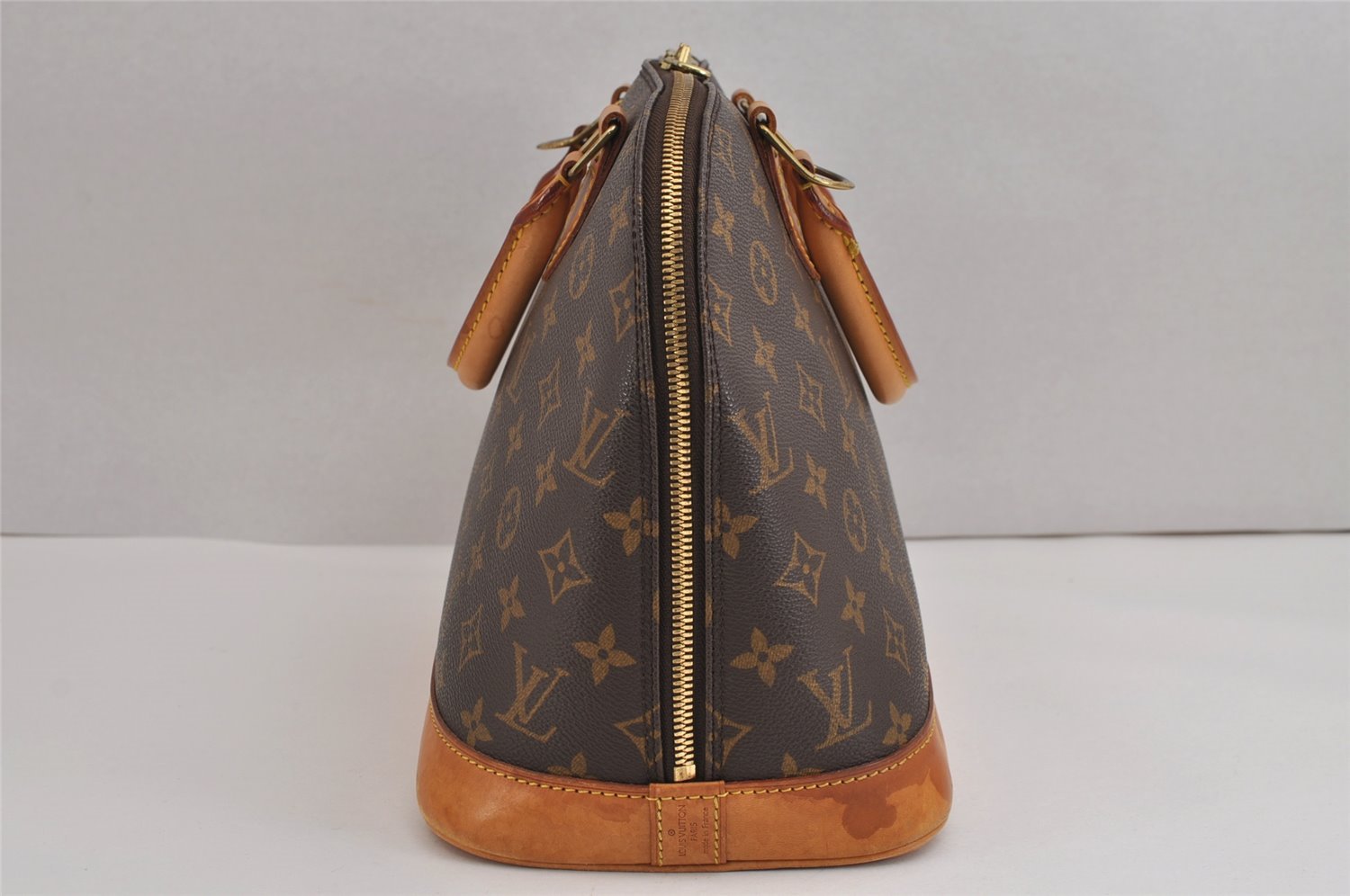 Authentic Louis Vuitton Monogram Alma Hand Bag Purse M51130 LV 2732J