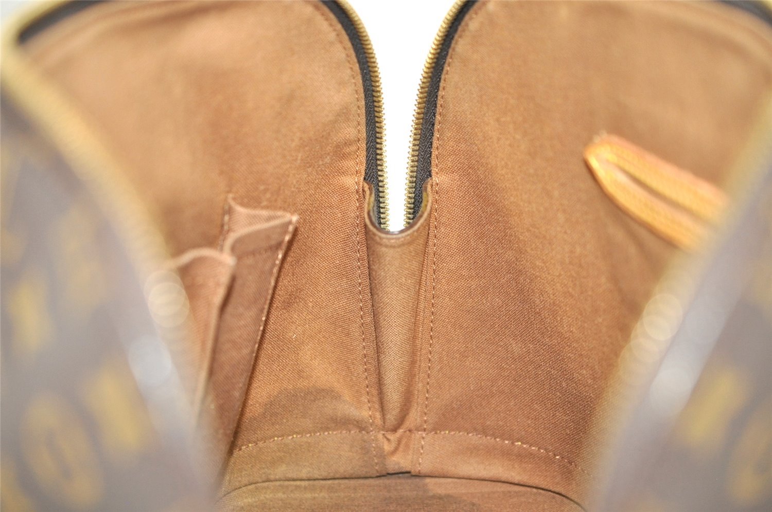 Authentic Louis Vuitton Monogram Alma Hand Bag Purse M51130 LV 2732J