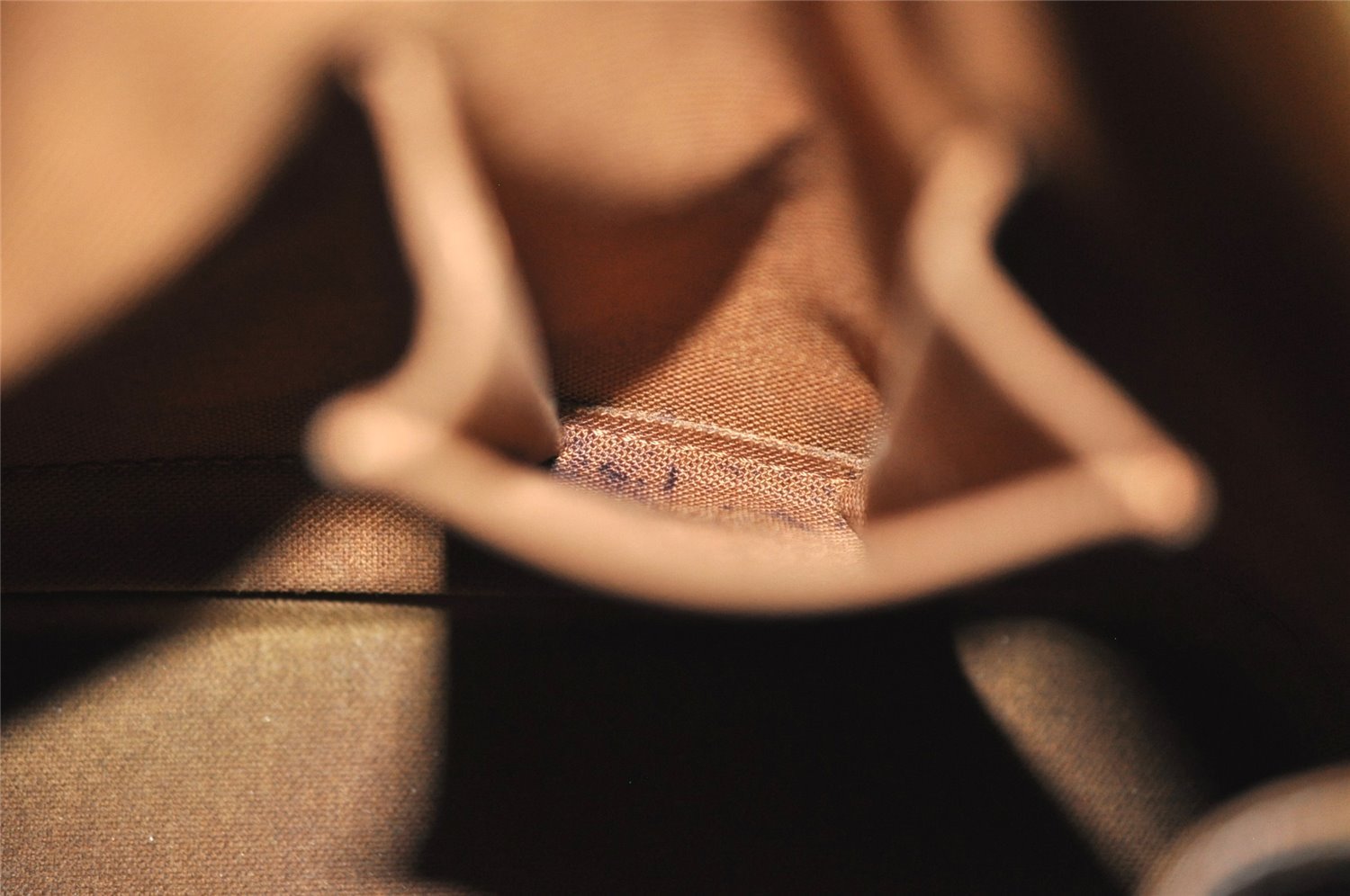 Authentic Louis Vuitton Monogram Alma Hand Bag Purse M51130 LV 2732J