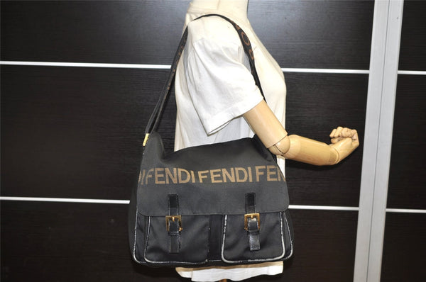 Authentic FENDI Vintage Shoulder Cross Body Bag Purse Nylon Leather Black 2732K