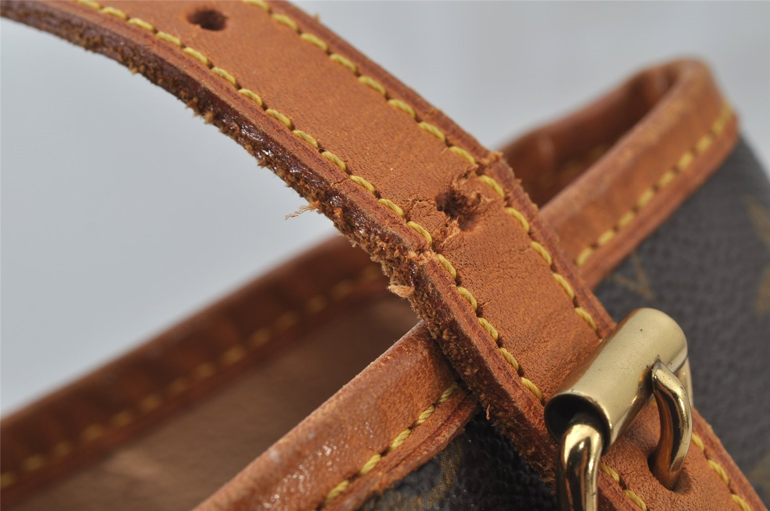 Authentic Louis Vuitton Monogram Bucket PM Shoulder Tote Bag M42238 LV 2737J