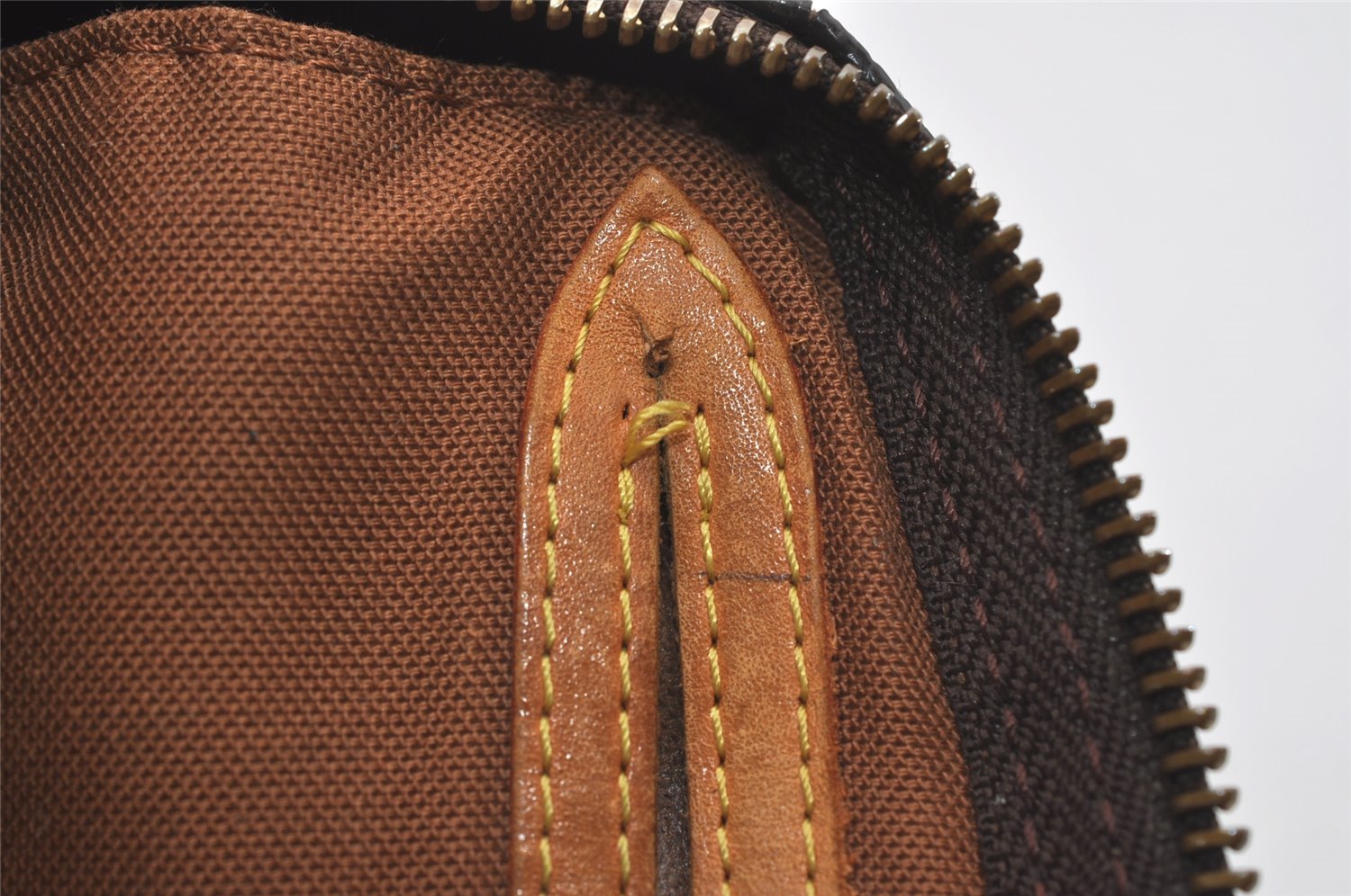 Authentic Louis Vuitton Monogram Speedy 30 Hand Boston Bag M41526 LV Junk 2743I