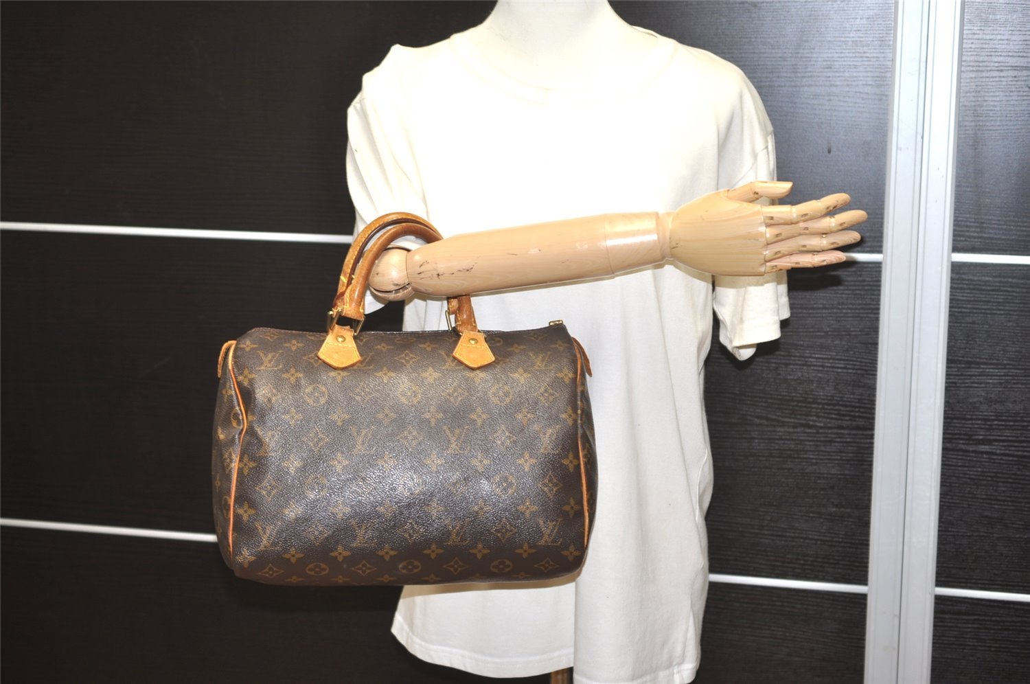 Authentic Louis Vuitton Monogram Speedy 30 Hand Boston Bag M41526 LV Junk 2743I