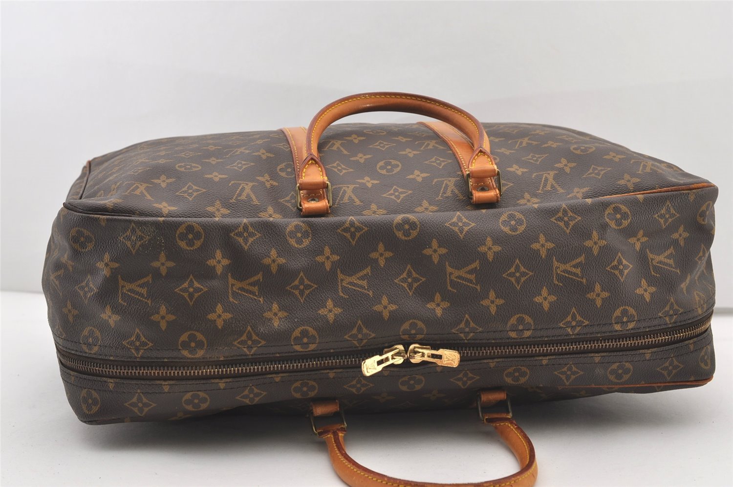 Authentic Louis Vuitton Monogram Sirius 50 Travel Boston Bag M41406 LV 2746J