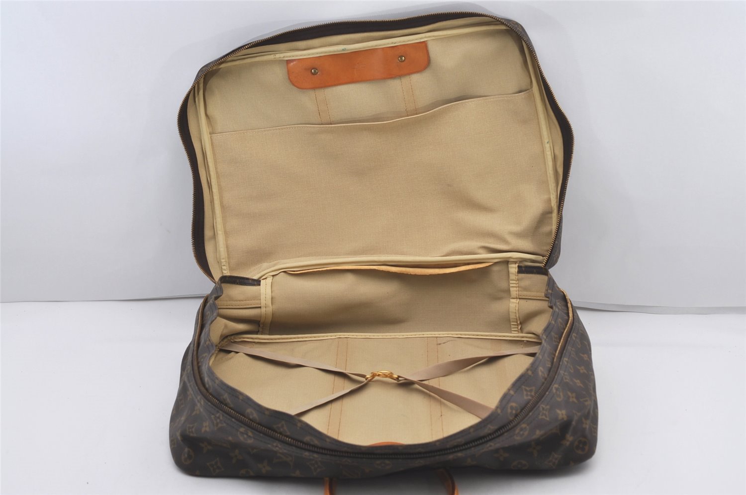 Authentic Louis Vuitton Monogram Sirius 50 Travel Boston Bag M41406 LV 2746J