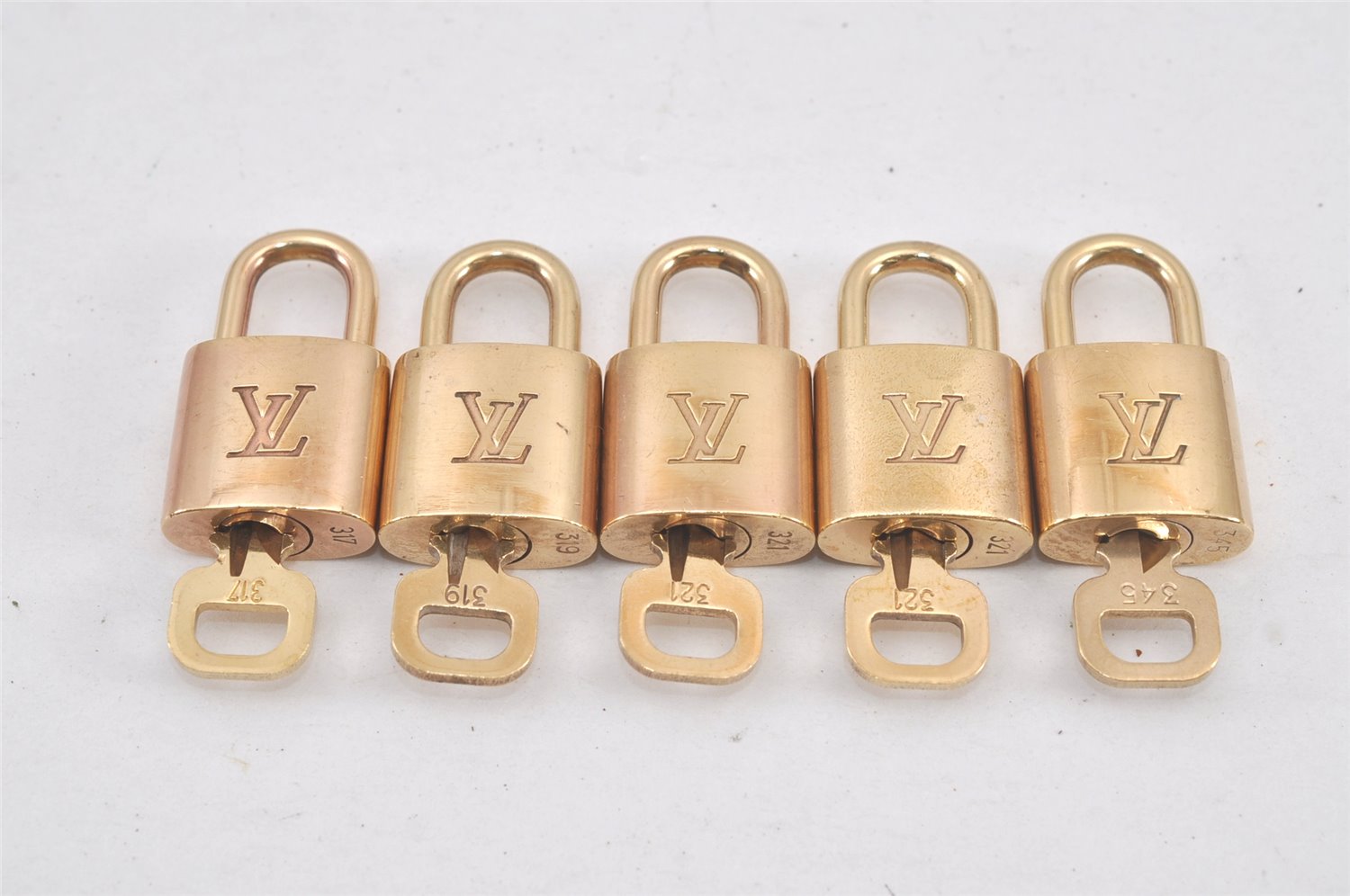 Authentic Louis Vuitton Padlock & Keys 10Set LV 2746L