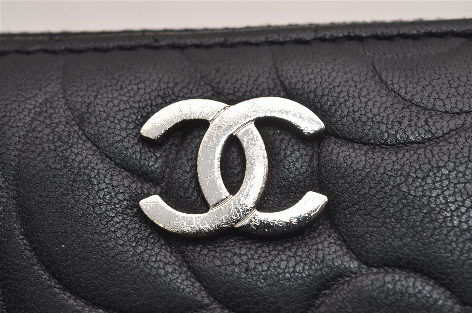 Authentic CHANEL Camellia Calf Skin Round Zip Long Wallet Purse Black 2747J