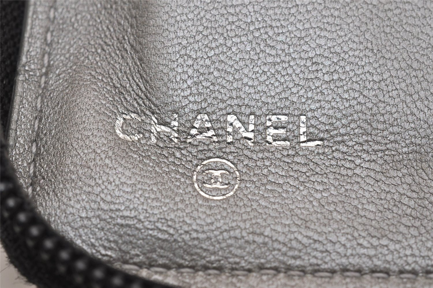 Authentic CHANEL Camellia Calf Skin Round Zip Long Wallet Purse Black 2747J