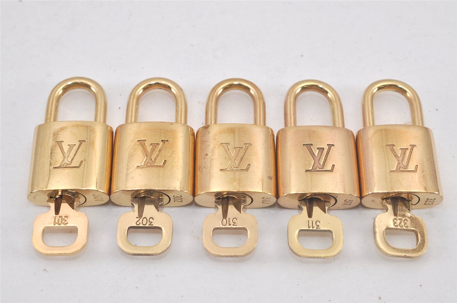 Authentic Louis Vuitton Padlock & Keys 10Set LV 2748L