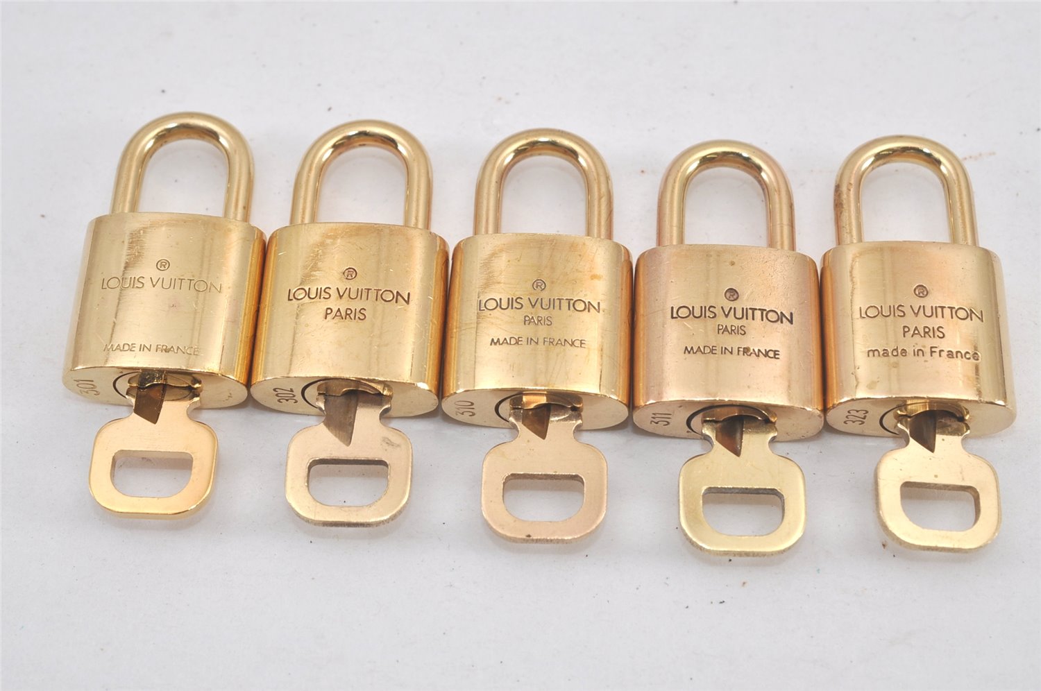 Authentic Louis Vuitton Padlock & Keys 10Set LV 2748L