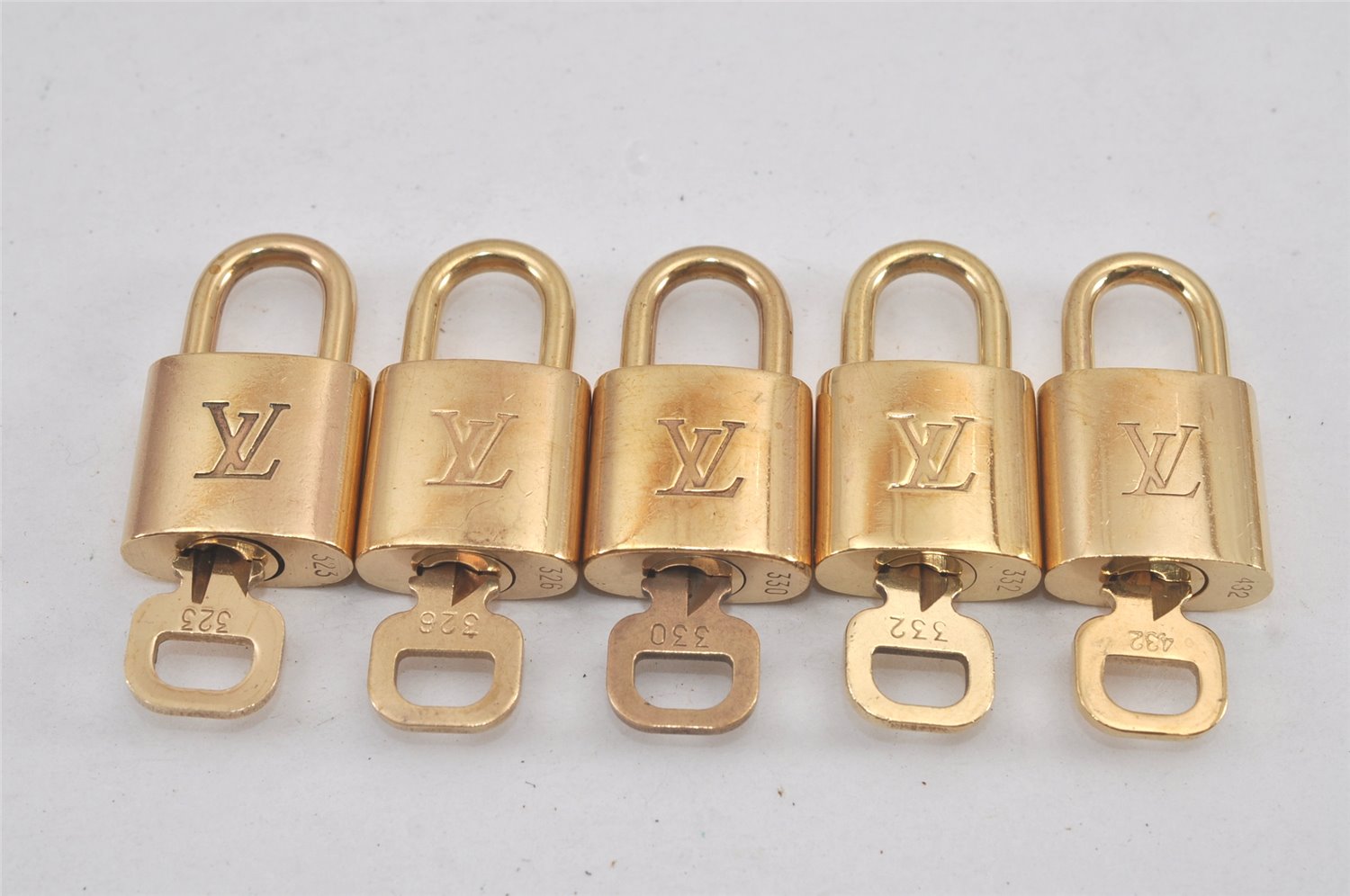 Authentic Louis Vuitton Padlock & Keys 10Set LV 2748L